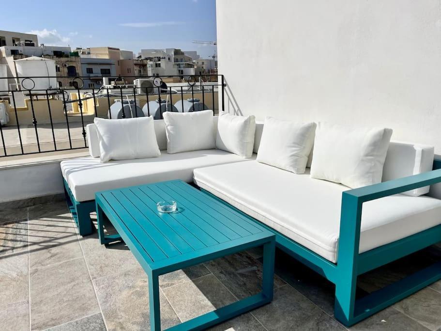 Beautiful 4-Bedroom Townhouse In Sliema Exterior foto